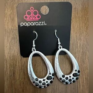 Paparazzi Silver Tone Teardrop Earrings with Black Accents NWT